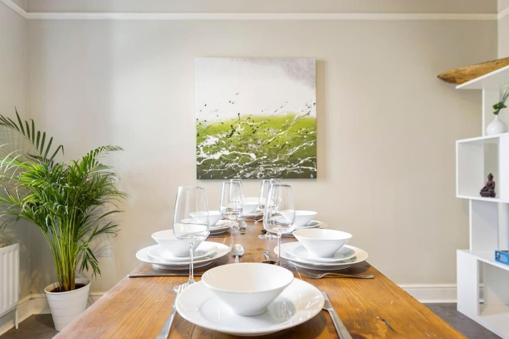 The Capstone Retreat - Beautiful Detached Family Home By Coastline Retreats, Arcade Machine, Parking, Bbq Bournemouth Kültér fotó
