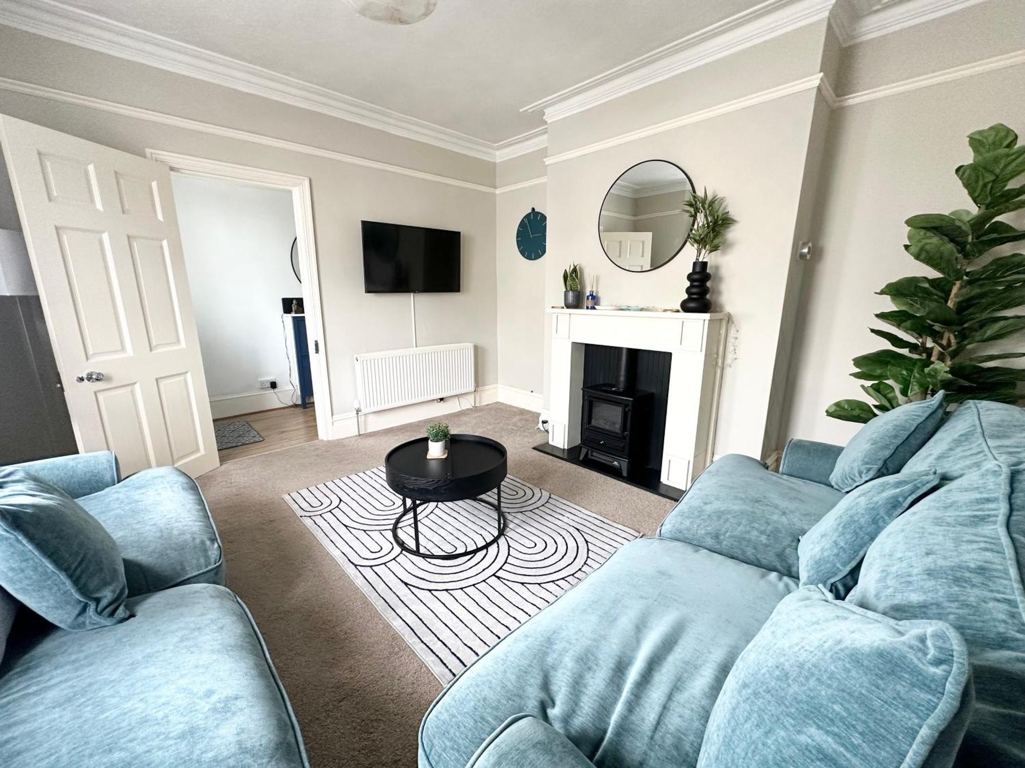 The Capstone Retreat - Beautiful Detached Family Home By Coastline Retreats, Arcade Machine, Parking, Bbq Bournemouth Kültér fotó